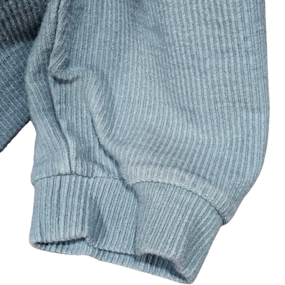 Women's Over Sized Feeling Festive‎ Gray Holiday Sweater Size Medium